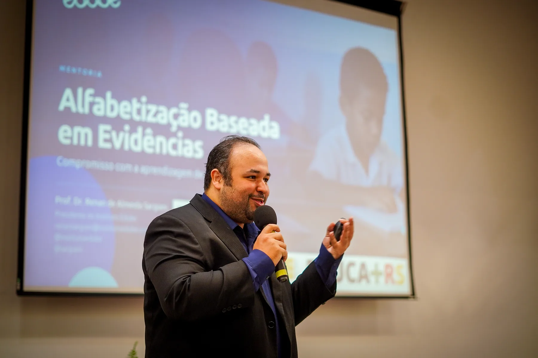 Gestores de 43 municípios recebem mentoria do TCE-RS sobre alfabetização baseada em evidências