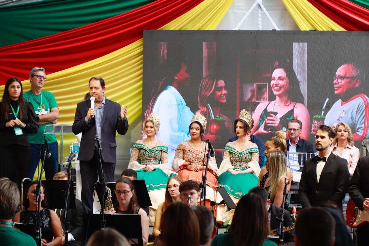 Fenachim chega aos 40 anos e transforma tradição em patrimônio vivo